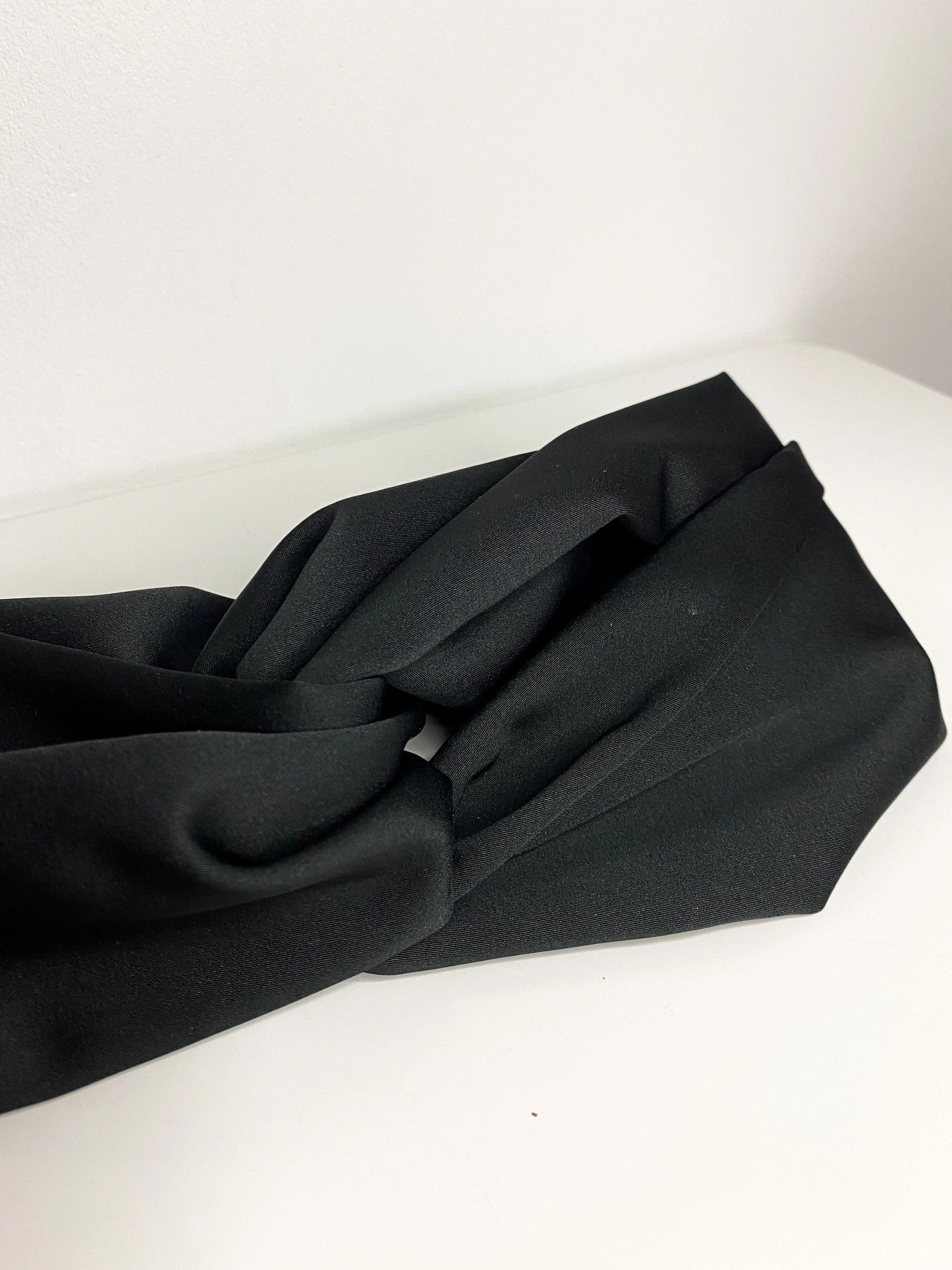 HYPNOTIC BLACK headband